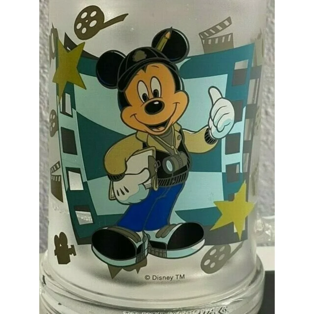 Disney's Mickey Hollywood Pictures 